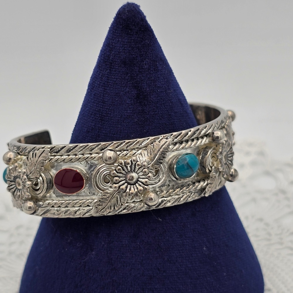 Vintage Silver Tone Floral Cuff Bracelet Turquoise Red Cabochon Boho Repousse